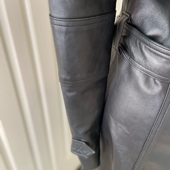 David Meister Vintage 100% Lamb skin leather coat. - Picture 5 of 7